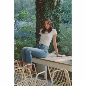 Good American Good Curve Crop Slim Fit Jeans